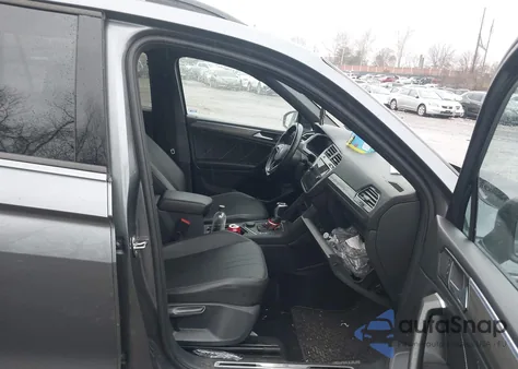 2022 Volkswagen Tiguan 2.0T Se R-Line Black from USA, damaged, VIN 3VV8B7AX2NM008088